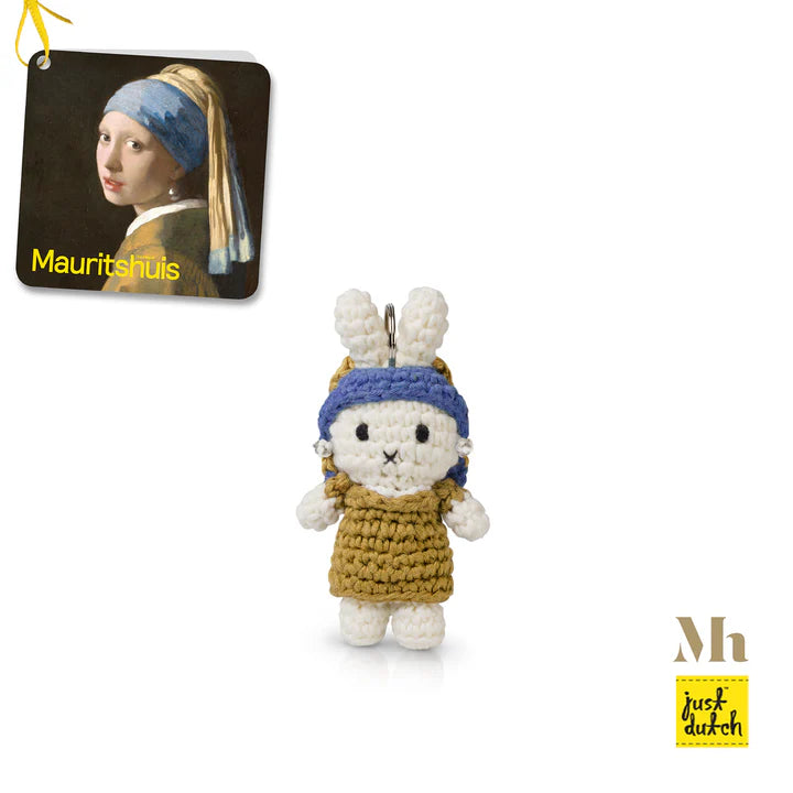 Miffy｜Girl with Pearl Earrings Keychain