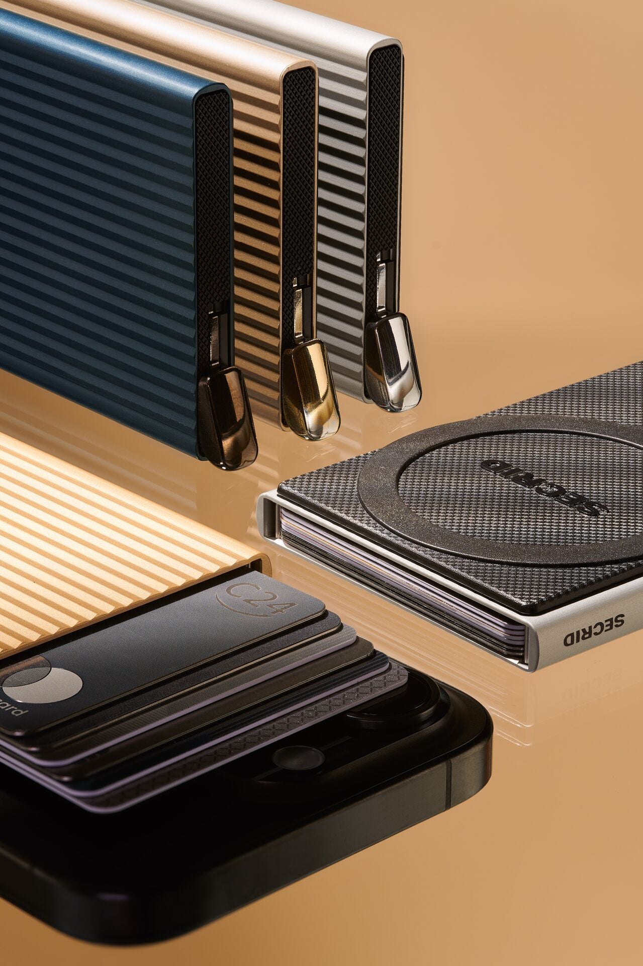 Premium Cardprotector Fluted for MagSafe Navy+